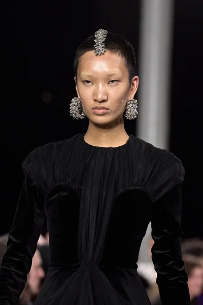 Look 117